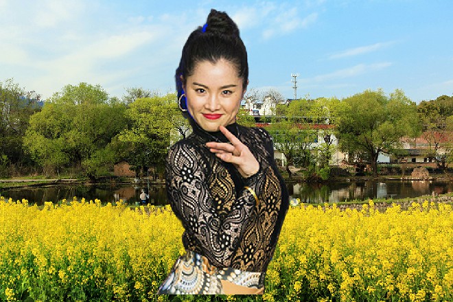 库伯笑呵呵地说道：这位是巴西柔术的代表，纳兰朵