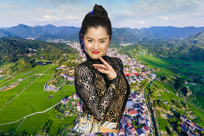 若依继续修炼，此时猴子穿越了传送门，来到了黄良村