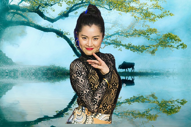 方青山的额头上全是冷汗，今天的事情实在是太诡异了