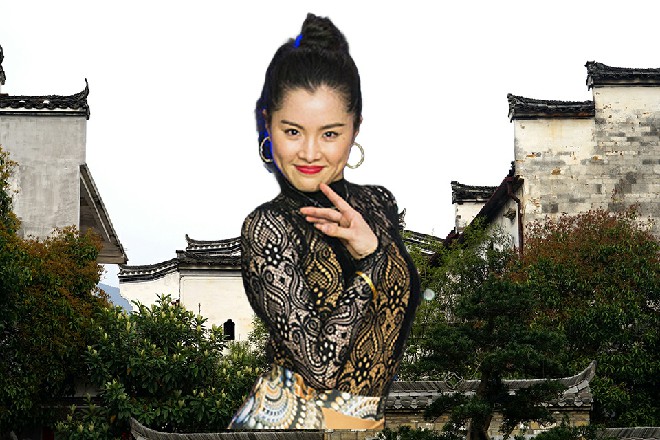 若依走到了张大夫的面前，现在，下去给晶晶他们道歉吧