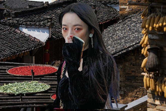 龙枭涯呵呵笑道，看着伊轩的眼神，分明带了一丝不屑