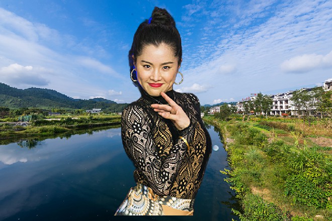 英国帅小伙一阵失望，旁边的咏春高手周俊冷笑一声