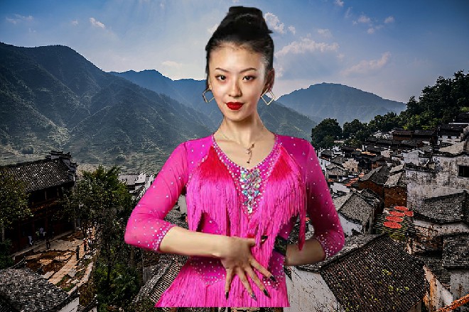 他们倒不是天王老子，但是他们是武林大会的监督者