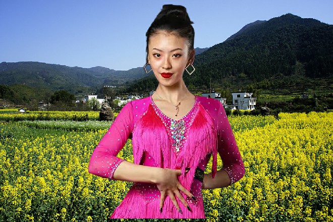 宁阳威的身体瞬间被吹飞出去，重重砸在了后面的墙壁上面