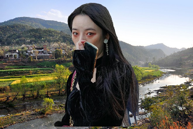 冯援朝大笑几声，跟着苏曼s道了个别，然后慢悠悠地开走了