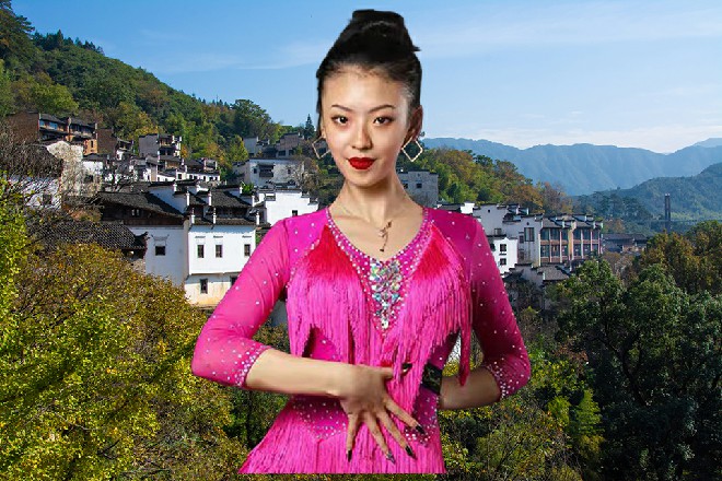 没事的，以后我就是这里的保安了，看到没，这就是我的制服