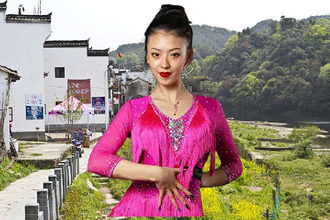 陈晓夜不客气地说道，她看着若依的目光，略微有些古怪