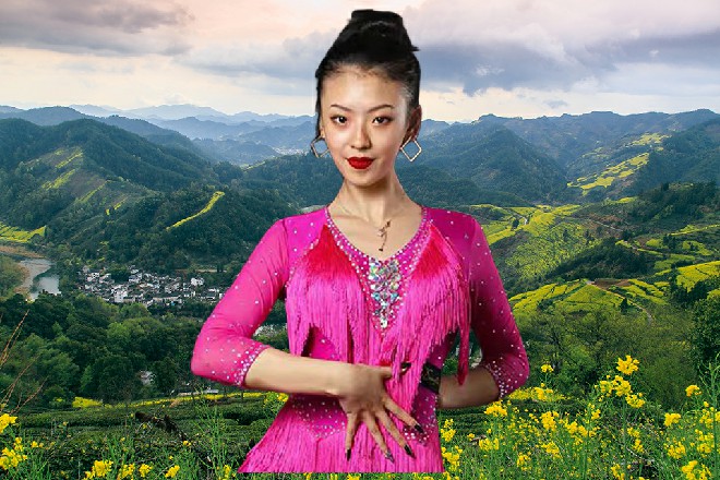 就算是罗芙，看到若依现在用出来的剑法，也忍不住惊讶