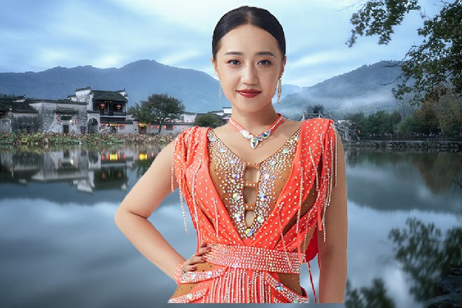 正当众人担心波波的牙口问题的时候，苏曼s终于开口说话了