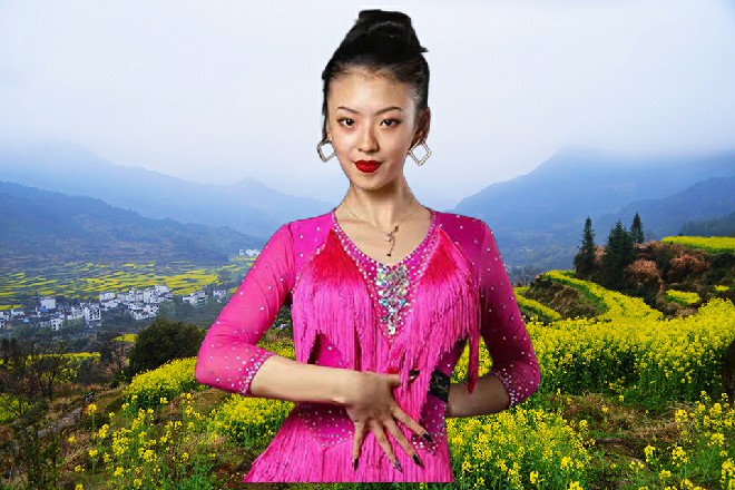 诺曦S没想到一照面就能解决四个退伍的打手，十分惊讶