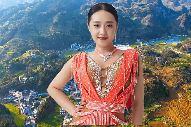 鲁娜没有别的办法，他们几个貌似不是这个巨猿的对手