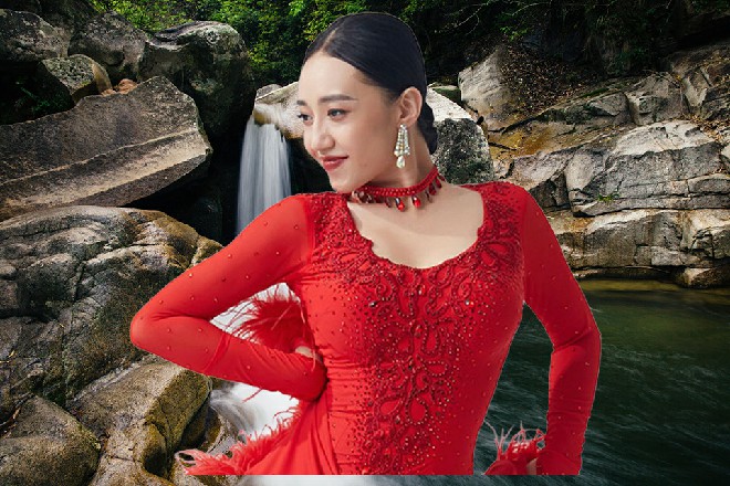 发现红色妖姬竟然施展的是乾坤大挪移的功夫，宁阳威愣了一下