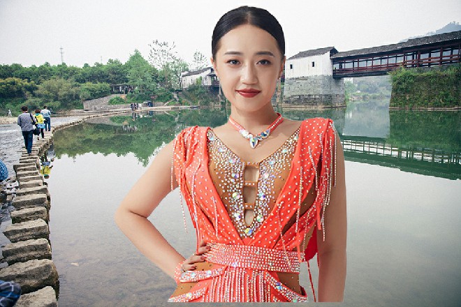 吵吵什么玩意是不是找死能不能干活，不干活就弄死你