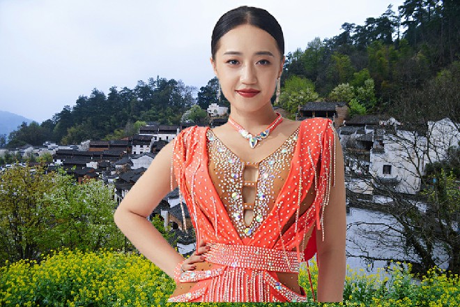 贝娜撇撇嘴，若依气够呛靠，还别个妹纸给拿捏住了