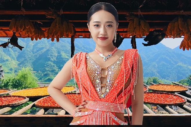 从今往后，我们一心辅佐杨盟主，共同发扬五岳剑派