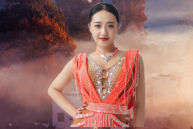 说起来你们两个接触了那么久，你都没发现她的身份么