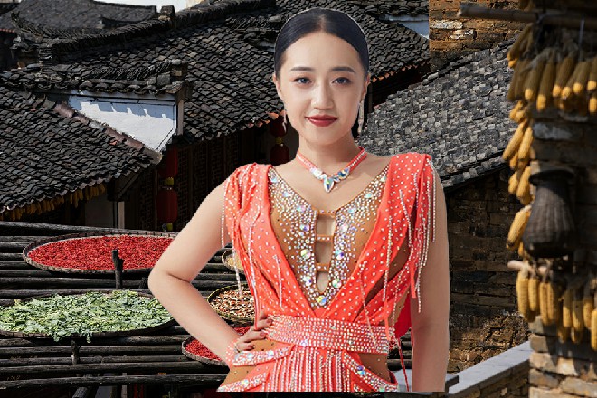 不过车身若依没有弄的太华丽，还是用了原来的黑色喷漆