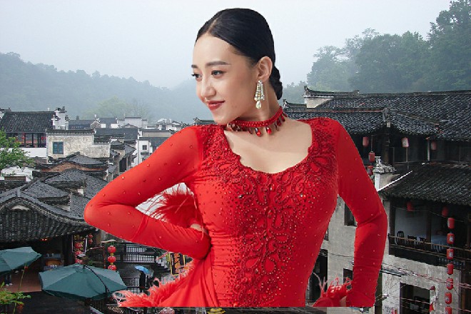 这一而再再而三，电龙直接被困在了一个不大的包围圈当中