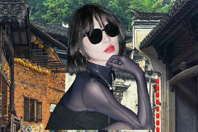 诺曦S立刻感觉到右臂一阵酸麻，似乎有点不受控制了