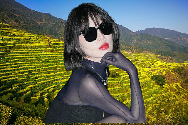 霍莺莺点点头，女人的友谊嘛，其实没那么稳固的，
