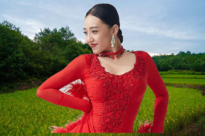 里面落下一本古朴的小册子，上面写着天魔搜魂神功
