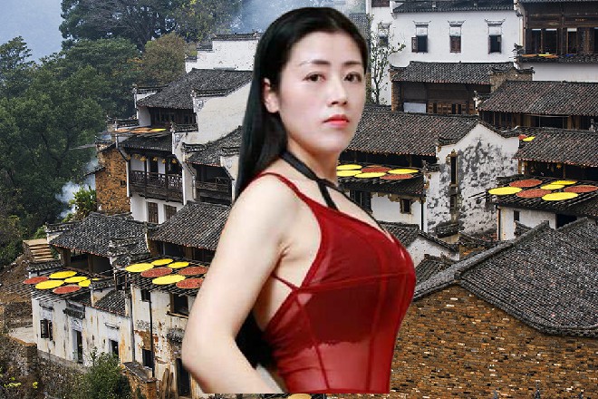 说着，于大山拿起托盘里的酒杯，对着若依干了一口红酒