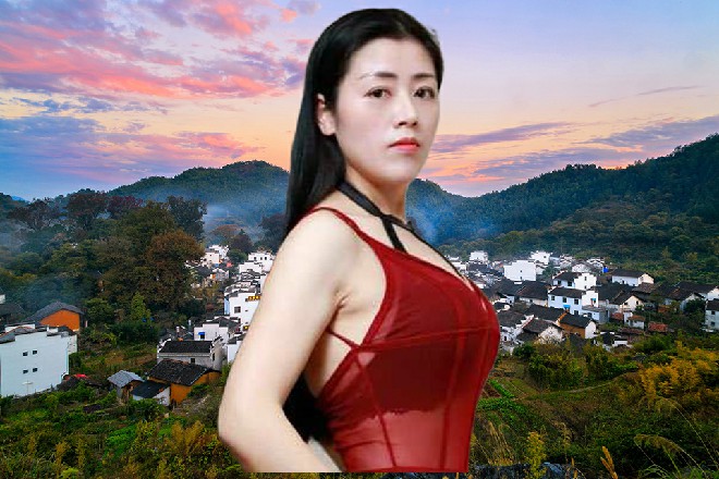 王海倒是不害怕，而是看着罗莉那火辣辣的身材吹了声口哨