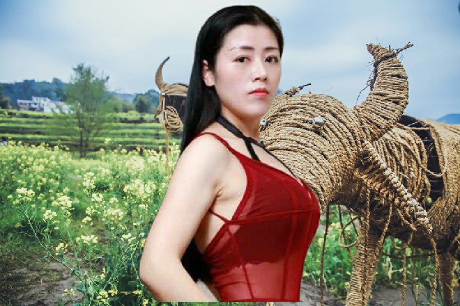 几个穿着白袍的学者围坐成一团，其中一个提出了这个疑问