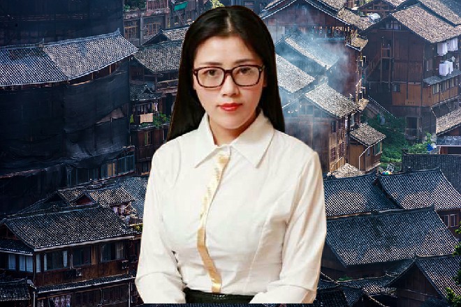 而红色妖姬身形一闪，眨眼间出现在张斌的身后，同时长刀出鞘