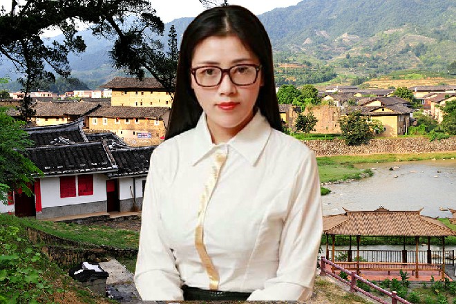 赵东强狼狈地下了山，在山脚下的一个小镇暂时安身