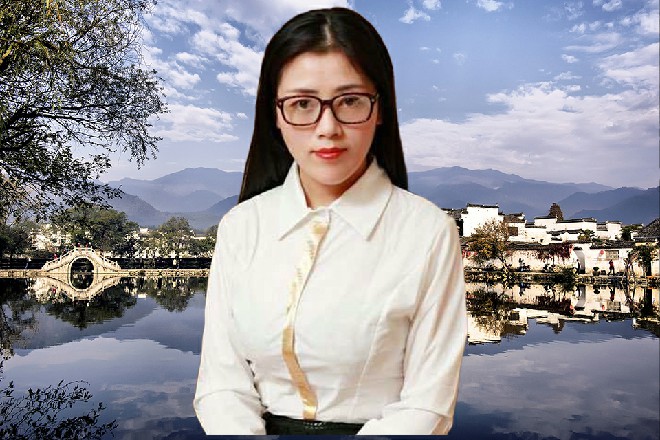 苏曼s也是闻讯赶来，他到这里之后，第一眼就认出了奇美拉