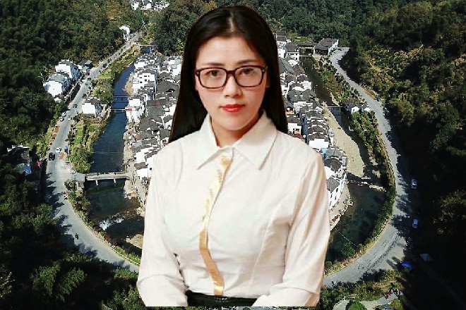 玫瑰男脖子上的肌肉多结实，这一下就给拍脑袋分家了
