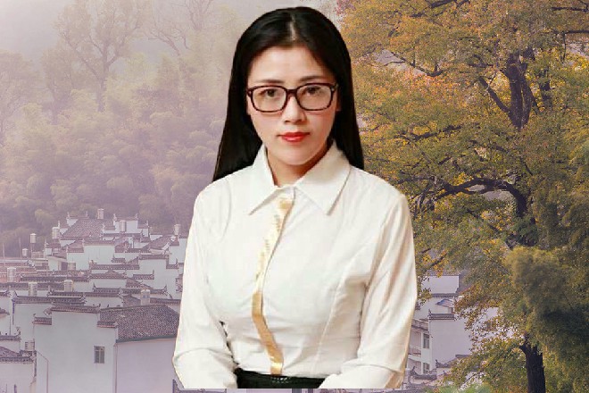 朱雀说着，手掌往下一压，那钟楼顿时倒扣着就落了下来