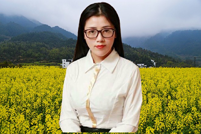 因为是在水里的原因，这几个汉子都跑不快，只能淌着水过来