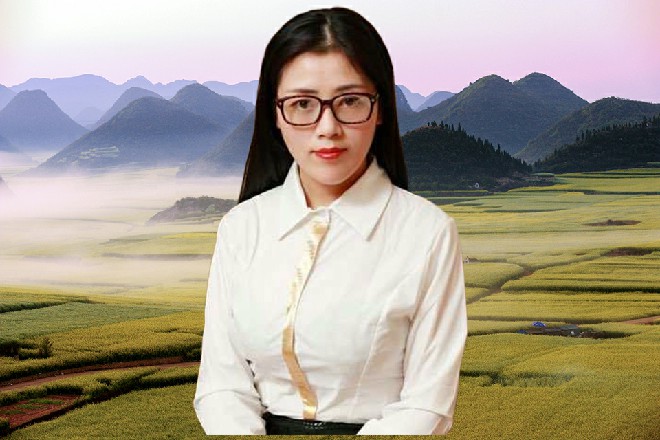 苏曼s很快放下电话，看着大源惠子那充满期待的目光，说道