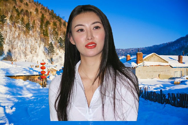 三十米的距离过去，苏曼s双脚狠狠蹬在了电视塔的栏杆上面