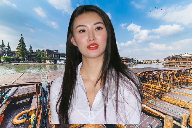 熊霸呵呵笑道：喜欢吃就常来，老主顾了，给你打八折