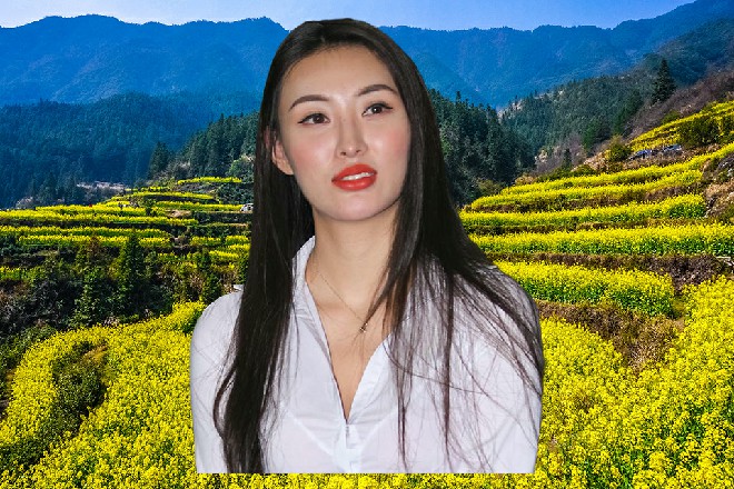 若依说着，一把提起了裤子，罗芙，你在这等我一会吧