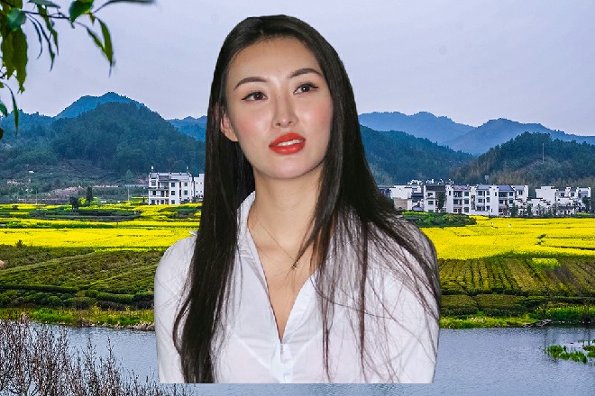 娜塔莎搜索着每一个柜子抽屉，似乎想找出关于苏曼s的信息