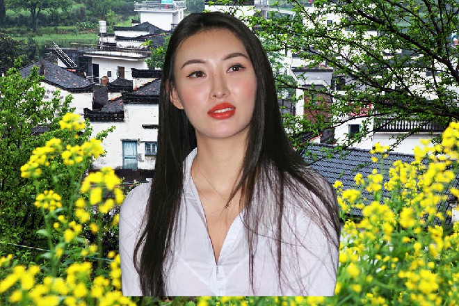 他的面部开始膨胀，接着身体上的好多部分也鼓了起来