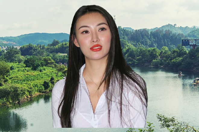 看来爱干净是女人的天性，不管什么情况下，都想要洗澡的