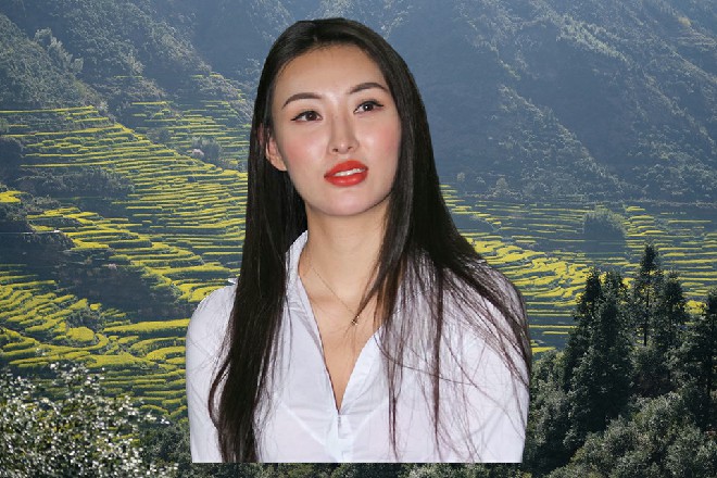 冷优优简单地介绍了一下，我的手下，你也要盘查一番么
