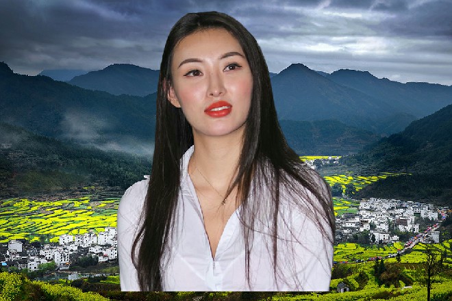 两个人对视了半分钟，罗莉镇定下来，干咳两声，说道