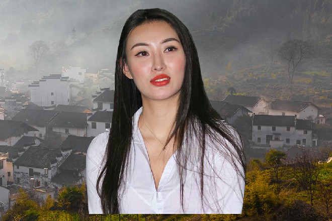 说着，他伸出手，又召唤过来七宝剑，弹奏出新的剑音来