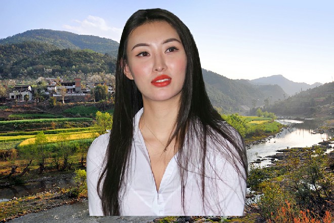 红色的刀罡飞了出来，在对面的墙壁上留下一道巨大的刀痕