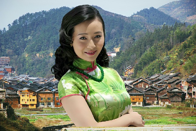 海爷我就喜欢你这样泼辣的小妞，怎么，有种你把飞刀往这扎