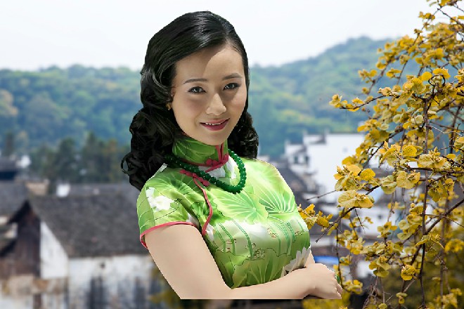 但就在这时候，一把黑色的匕首轻轻搭在了他的脖子上面