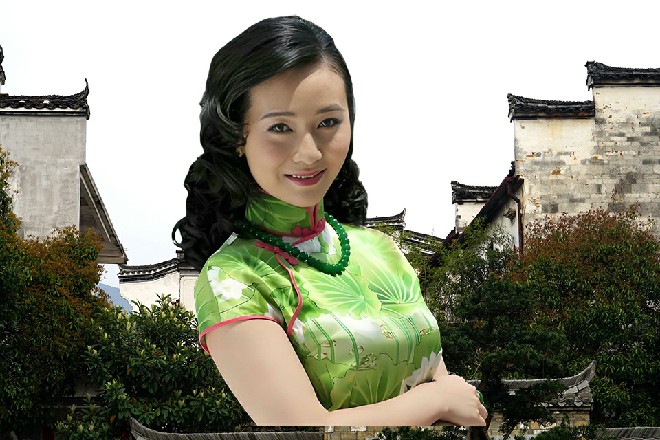 说着，她走进了浴室里面，然后若依就听到了流水的声音