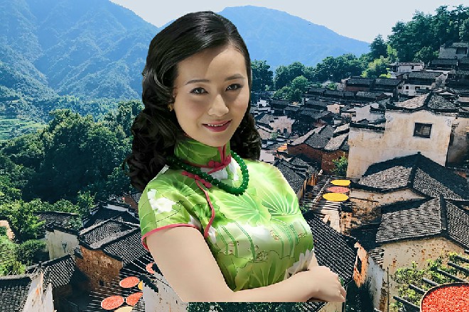 伊轩挥舞手中黑刀，甩出两道刀罡，直接把毒液给切散