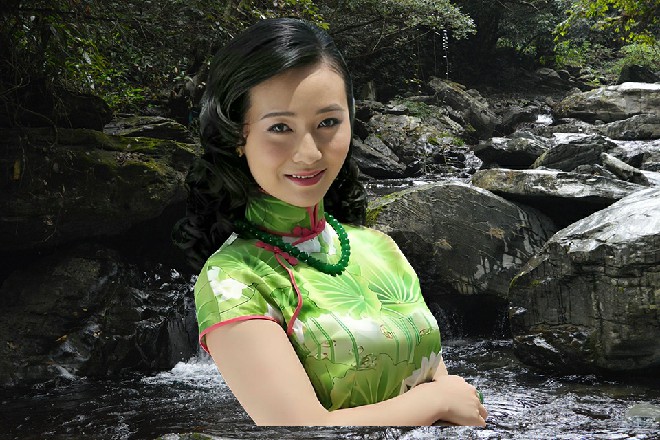 哥几个别生气，不就是想要钱么，要多少，我们给就是